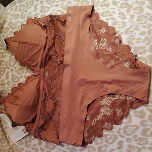 Womens 2 piece lingerie